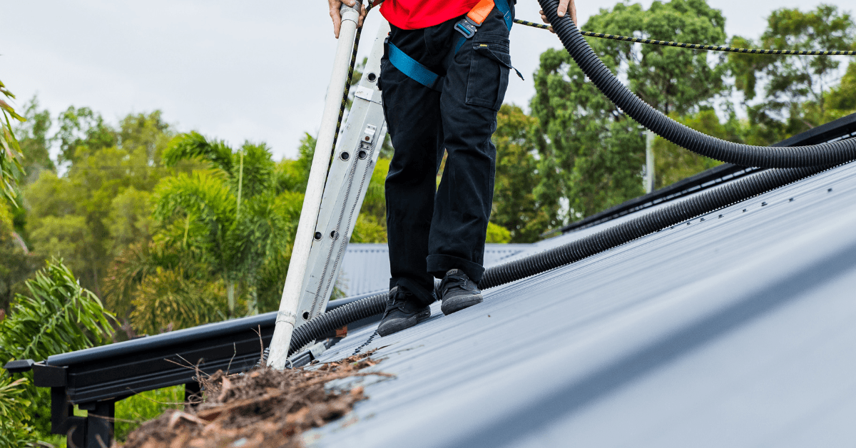 Gutter Cleaning in Oak Park, Melbourne